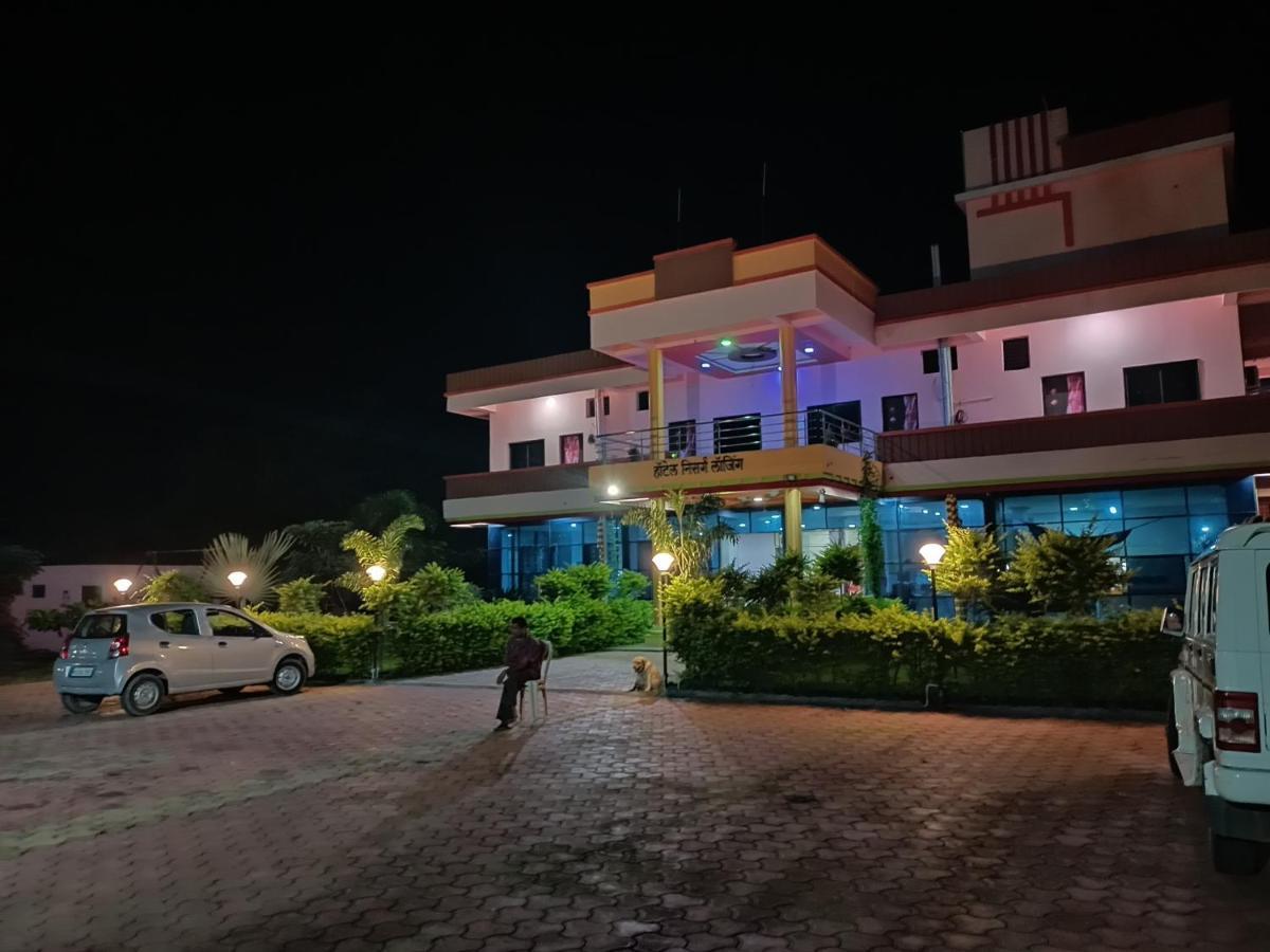 Hotel Nisarg Lodging And Restaurant Aurangābād Exterior foto